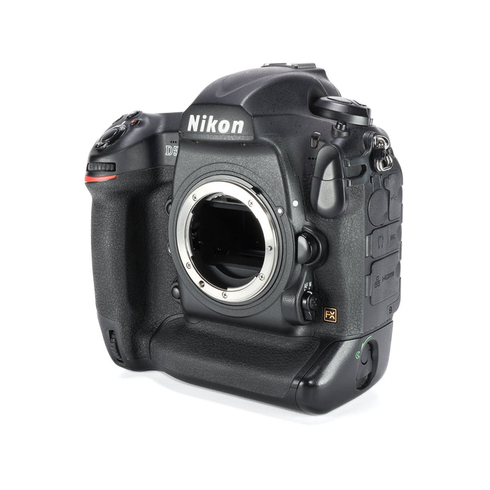 【中古品】Nikon D5XQD D5 XQD-Type ボディ