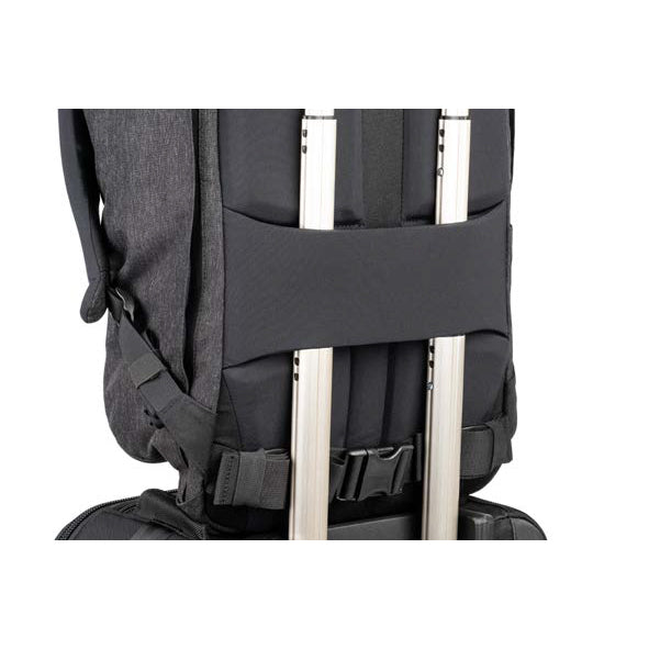 ThinkTANKphoto SpeedTop 30 Backpack スピードトップ30 バックパック