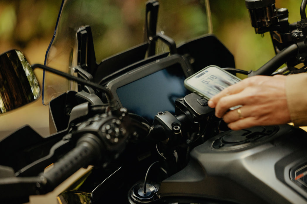 Peak Design M-MM-AJ-BK-1 ワイヤレス チャージング モーターサイクル バー マウント(ブラック)