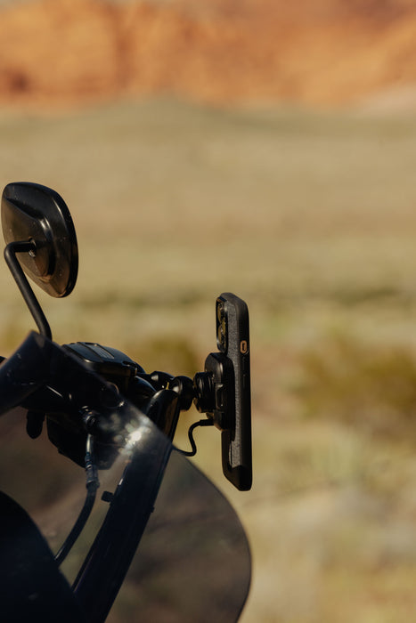 Peak Design M-MM-AM-BK-1 ワイヤレス チャージング モーターサイクル ブレーキ クラッチ マウント(ブラック)
