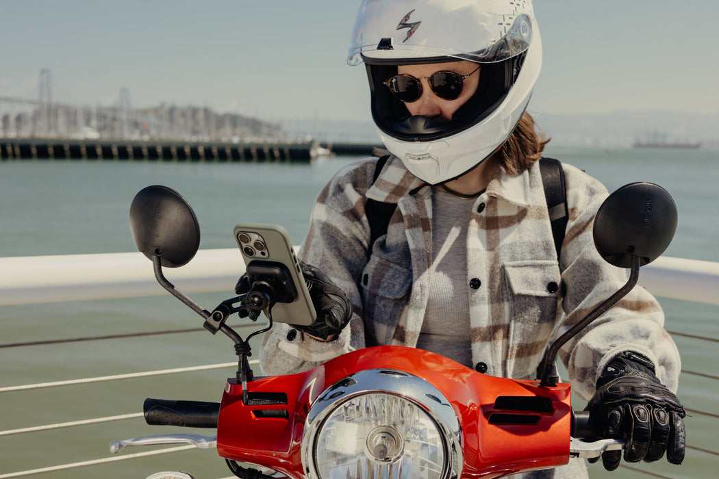 Peak Design M-MM-AK-BK-1 ワイヤレス チャージング モーターサイクル ミラー マウント(ブラック)