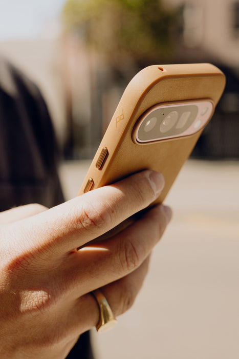 Peak Design M-MC-BX-BR-1 エブリデイ ケース Pixel 9 Pro(タン/クラリーノ)