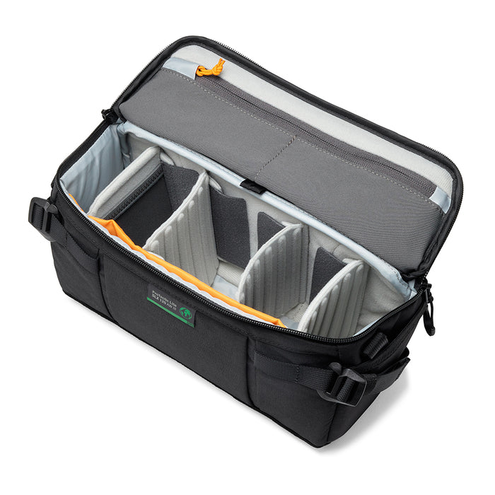 Lowepro LP37493-PWW プロタクティック ライト SLX 120 AW III
