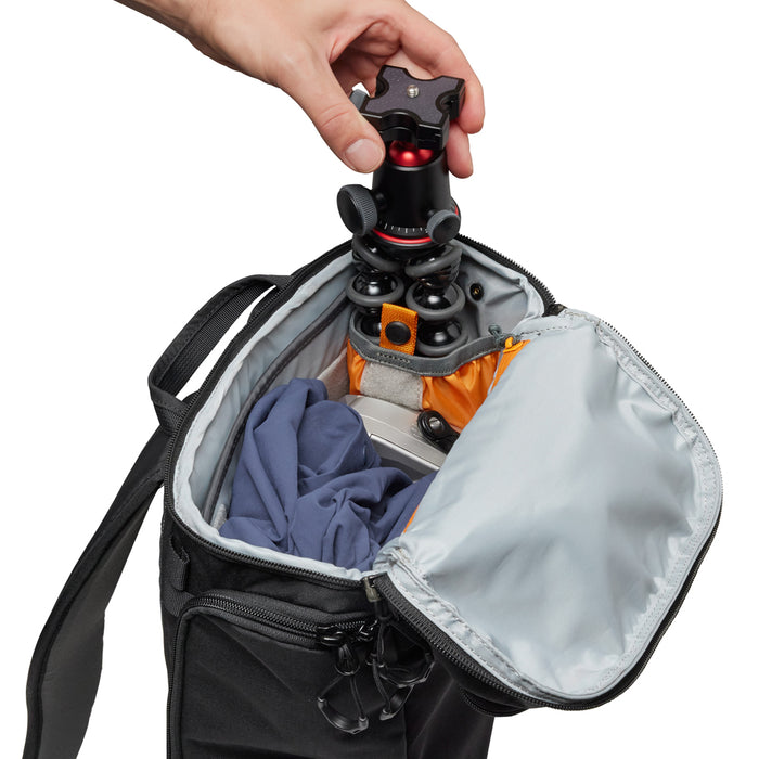 Lowepro LP37492-PWW プロタクティック ライト BP 150 AW III