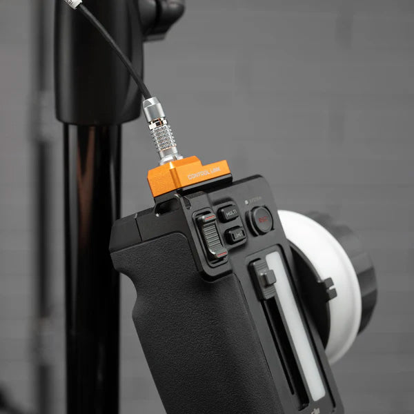 【価格お問い合わせください】Ignite Digi IK.200063 Control Link for DJI 3-Channel Hand Unit