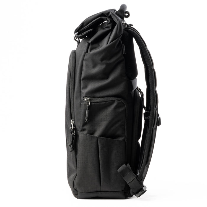 ThinkTANKphoto FocusPoint 30L Asphalt Black フォーカスポイント 30L(アスファルトブラック)