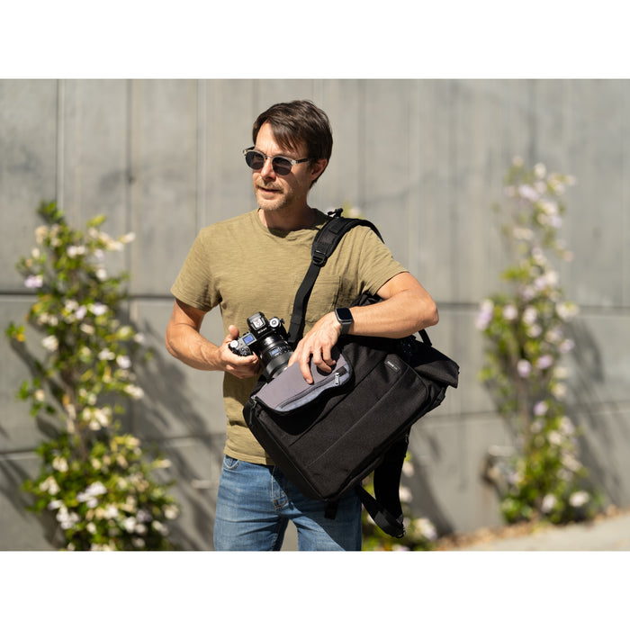 ThinkTANKphoto FocusPoint 22L Asphalt Black フォーカスポイント 22L(アスファルトブラック)