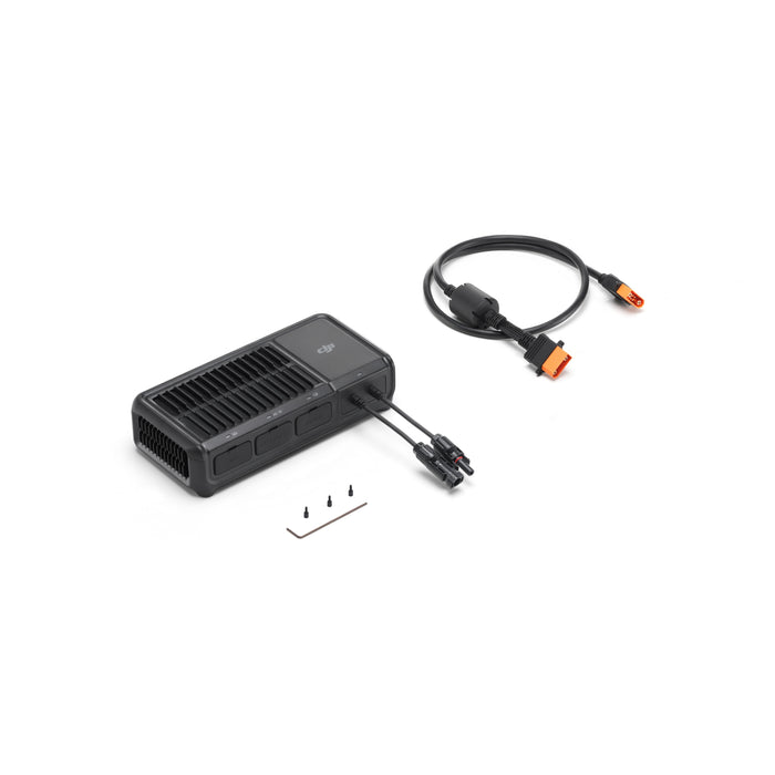 DJI Power 1.8 kWソーラー／車内超急速充電器