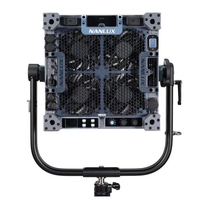 NANLUX Matrix 2500B Matrix 2500B スポットライト 2500W バイカラー 電動フレネルレンズ付属