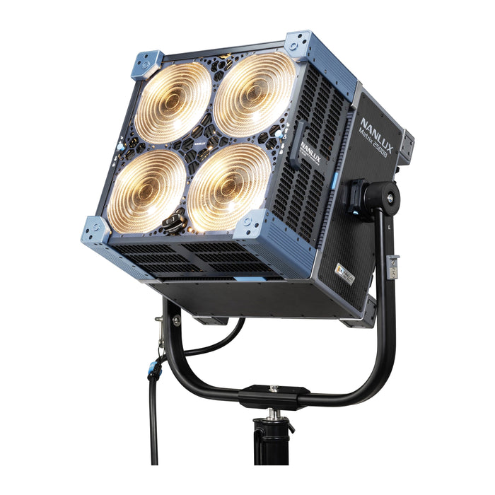 NANLUX Matrix 2500B Matrix 2500B スポットライト 2500W バイカラー 電動フレネルレンズ付属