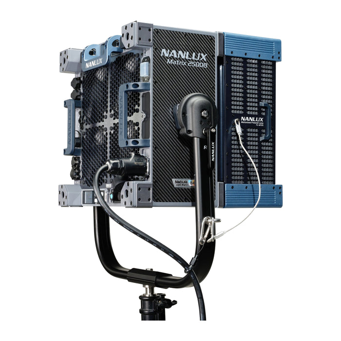 NANLUX Matrix 2500B KIT Matrix 2500B スポットライト 2500W バイカラー 電動フレネルレンズ付属 フライトケースキット