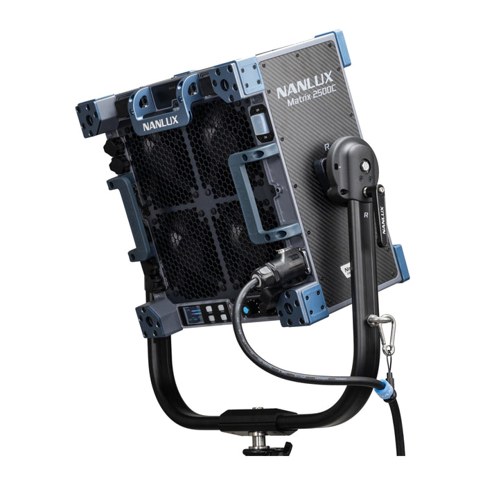 NANLUX Matrix 2500C Matrix 2500C スポットライト 2500W フルカラー 電動フレネルレンズ付属