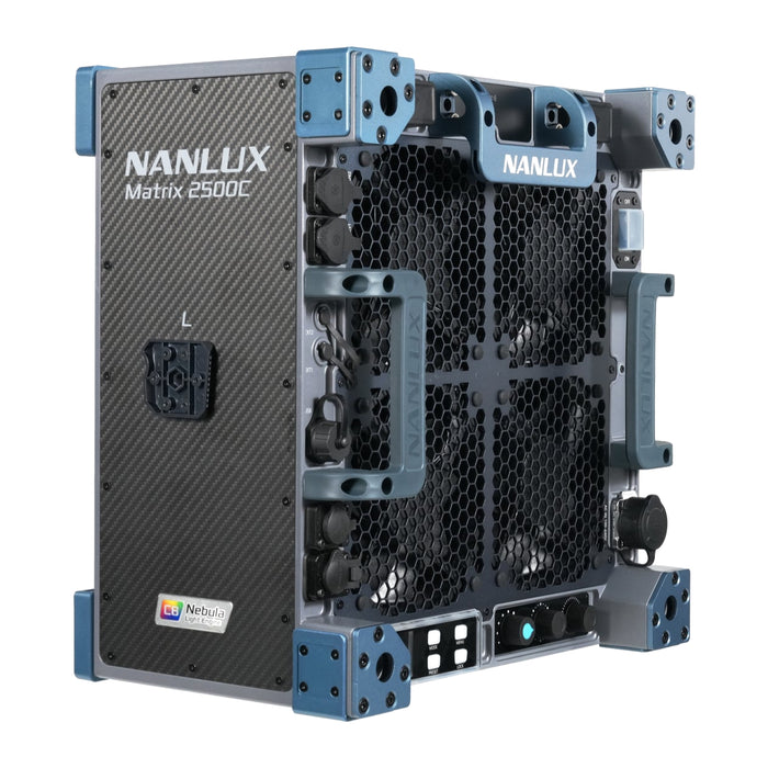 NANLUX Matrix 2500C KIT Matrix 2500C スポットライト 2500W フルカラー 電動フレネルレンズ付属 フライトケースキット