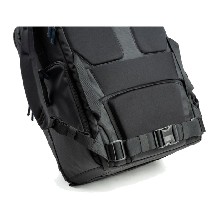 ThinkTANKphoto エアポート エッセンシャルズ 26L ブラックAirport Essentials 26L Black