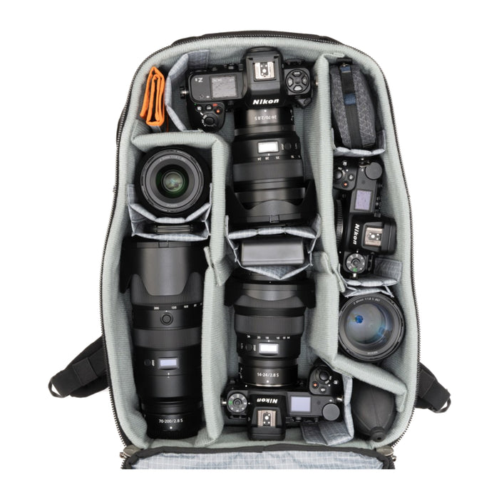 ThinkTANKphoto エアポート エッセンシャルズ 26L ブラックAirport Essentials 26L Black