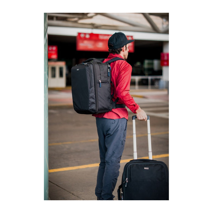 ThinkTANKphoto エアポート コミューター 31L ブラック Airport Commuter 31L Black