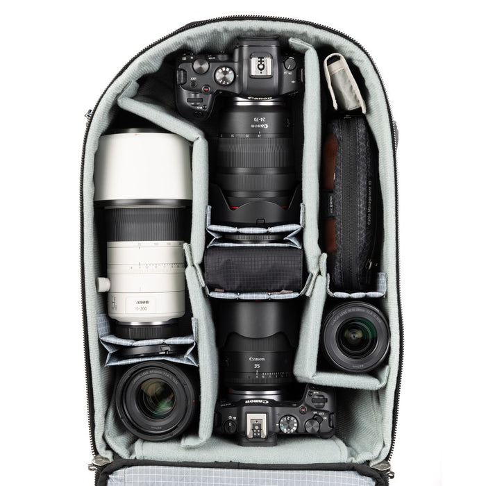 ThinkTANKphoto エアポート エッセンシャルズ ローリング バックパック ブラック Airport Essentials Rolling Backpack Black