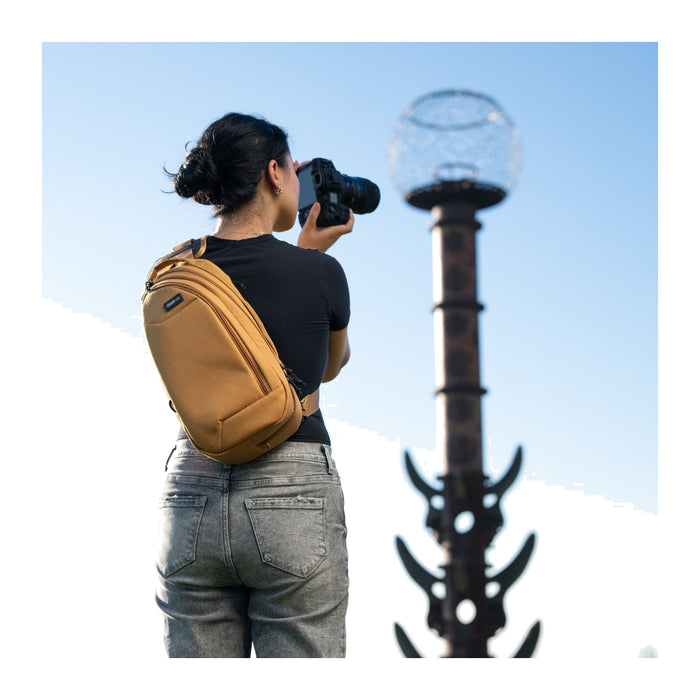 ThinkTANKphoto ターンスタイル 8L ゴールデンアワー TurnStyle 8L Golden Hour