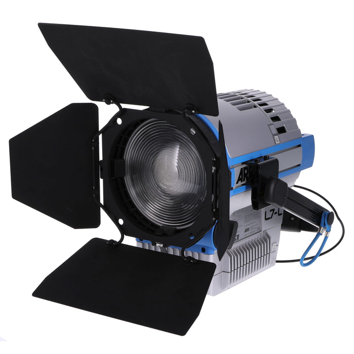 【中古品】ARRI L7-C（ファンタイプ） LED Fresnel Spot Light Lシリーズ