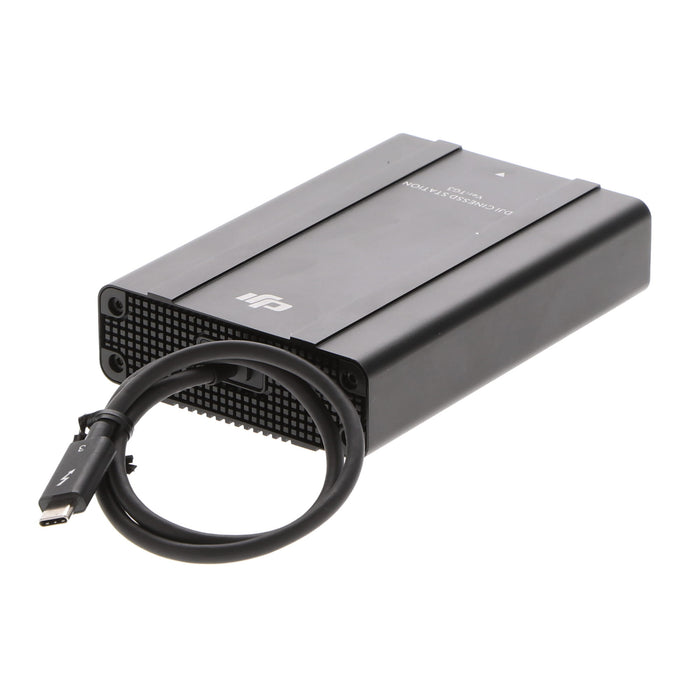 【決算セール2024】【中古品】DJI Inspire 2 Part 56 CINESSD Station (Thunderbolt 3) Inspire 2 パーツNo.56 CINESSD ステーション(Thunderbolt 3)