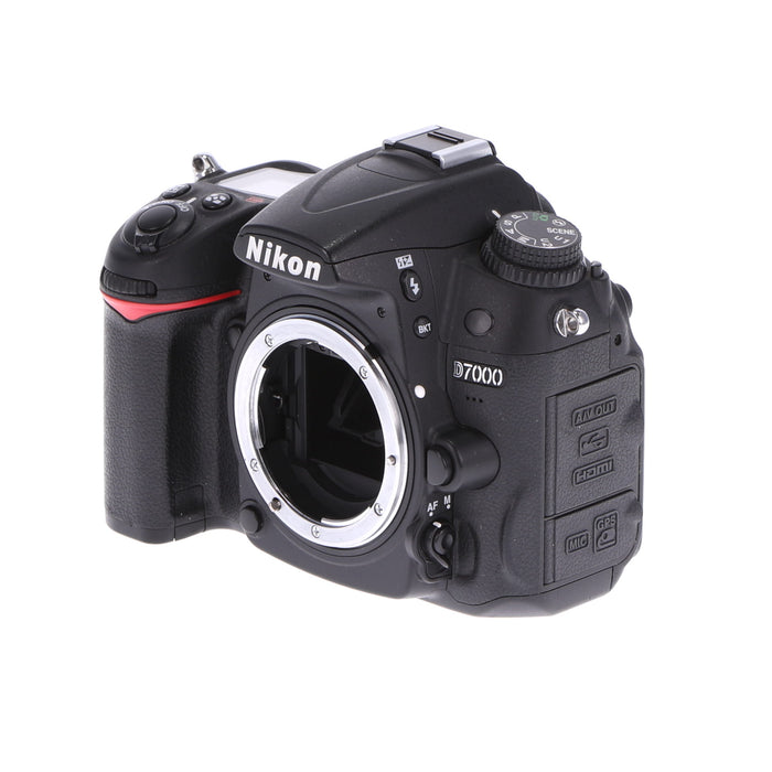 【中古品】Nikon D7000 デジタル一眼レフカメラ
