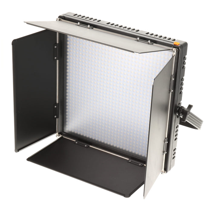【セール】【中古品】NEP LED-L1000REF-X-DMX5P LEDライト