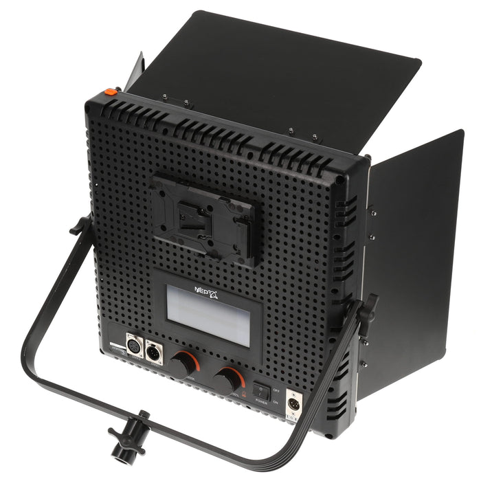 【中古品】NEP LED-L1000REF-X-DMX5P LEDライト