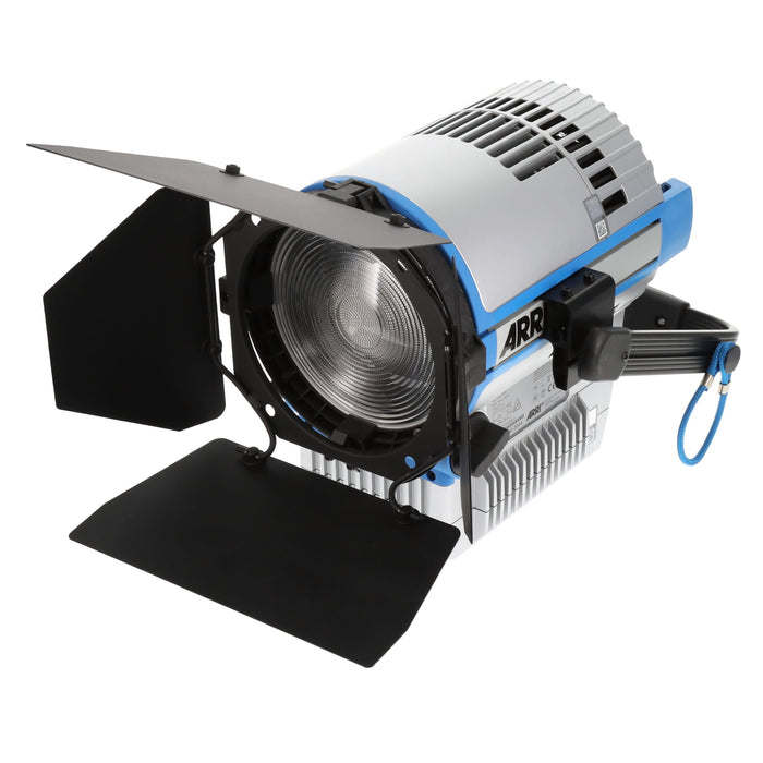 【中古品】ARRI L7-C（ファンタイプ） LED Fresnel Spot Light Lシリーズ