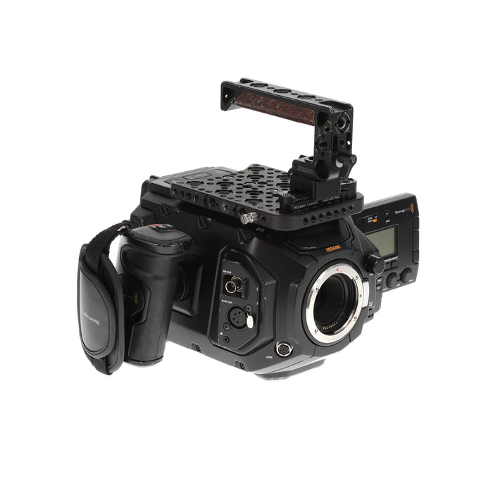【中古品】BlackmagicDesign CINEURSAMUPRO46KG2 URSA Mini Pro 4.6K G2(ジャンク品)