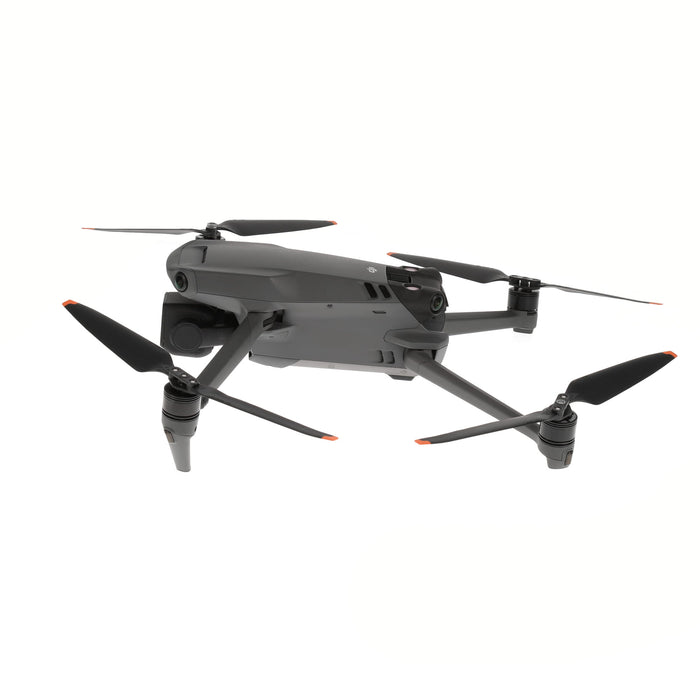 【中古品】DJI MA3FMC DJI Mavic 3 Fly More Combo(DJI RC-N1付属)[内蔵リモートID対応/事前登録無し]