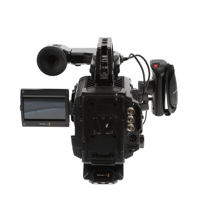【中古品】BlackmagicDesign CINEURSAMUPRO46K Blackmagic URSA Mini Pro 4.6K（Viewfinder/Shoulder Kit付属）