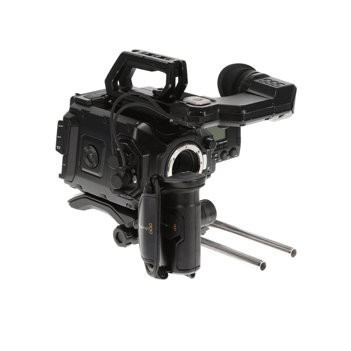 【中古品】BlackmagicDesign CINEURSAMUPRO46K Blackmagic URSA Mini Pro 4.6K（Viewfinder/Shoulder Kit付属）