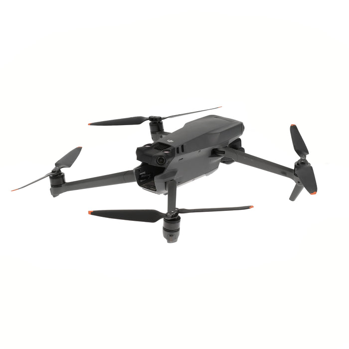 【中古品クリアランスセール】【中古品】DJI WM2626 DJI Mavic 3 Pro Cine Premium コンボ(DJI RC Pro付属)[内蔵リモートID対応/事前登録無し]
