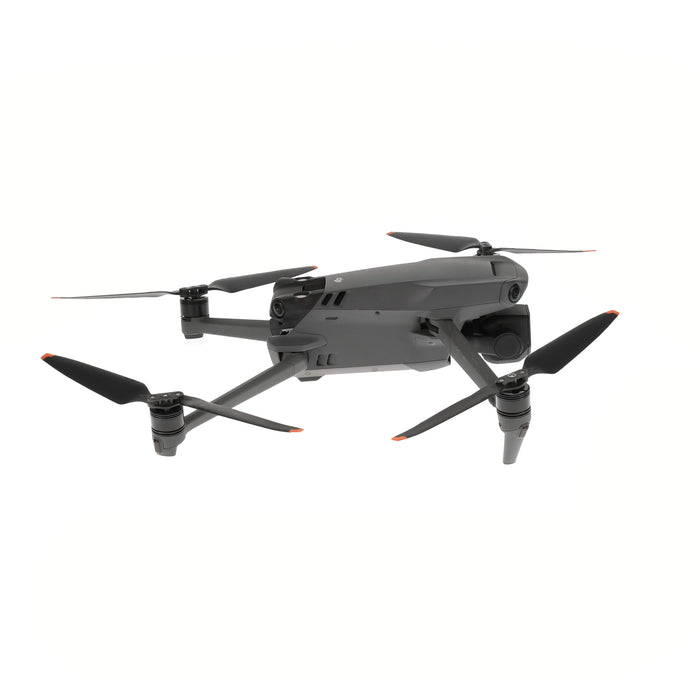 【中古品クリアランスセール】【中古品】DJI WM2626 DJI Mavic 3 Pro Cine Premium コンボ(DJI RC Pro付属)[内蔵リモートID対応/事前登録無し]
