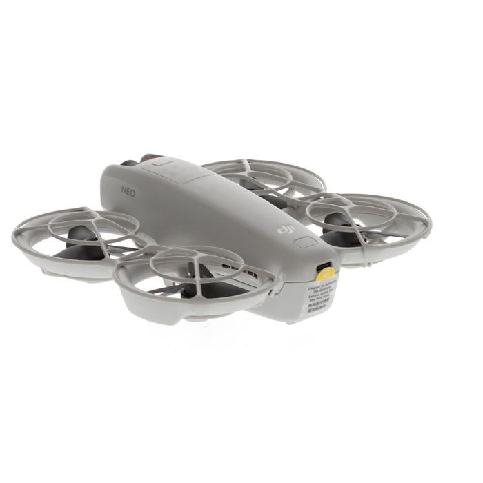 【中古品】DJI WB5211 DJI Neo[内蔵リモートID対応/事前登録無し]
