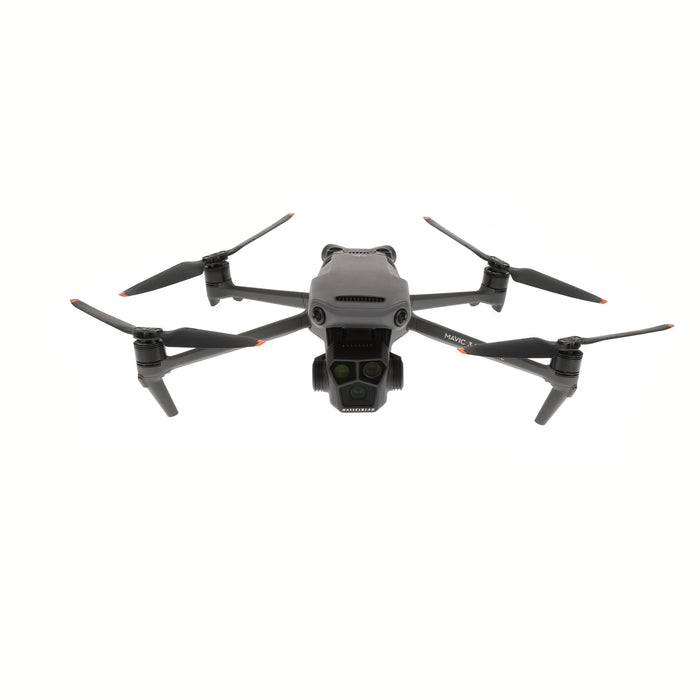 【中古品】DJI WM2626 DJI Mavic 3 Pro Cine Premium コンボ(DJI RC Pro付属)[内蔵リモートID対応/事前登録無し]