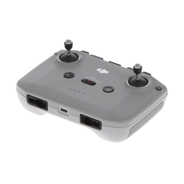 【中古品】DJI MA3FMC DJI Mavic 3 Fly More Combo(DJI RC付属)[内蔵リモートID対応/事前登録無し]