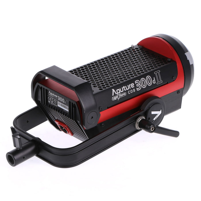 【中古品】Aputure APV0129A2F ライトストーム LS C300d II デイライト単色(5600K)