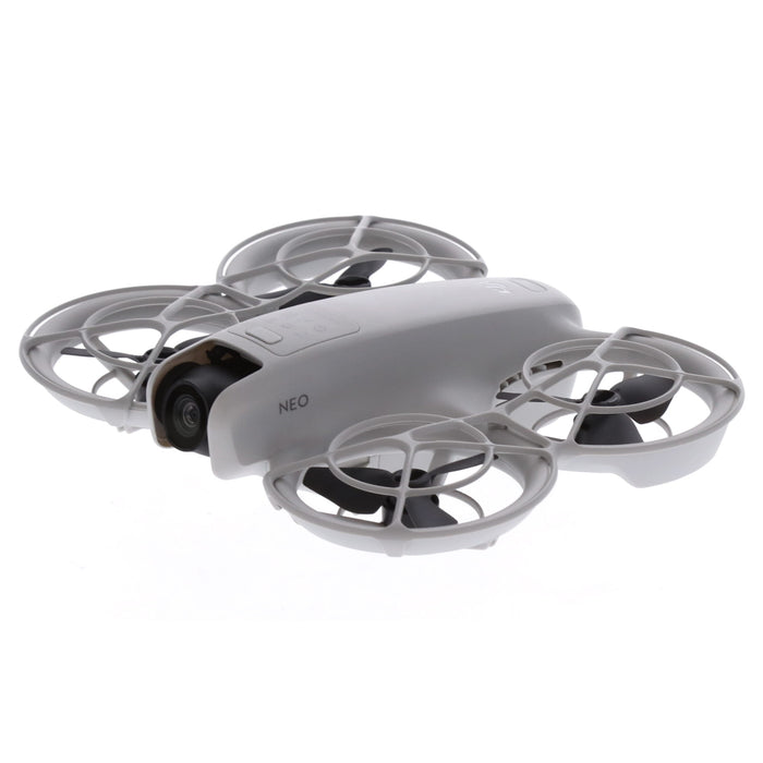 【中古品】DJI WB5222 DJI Neo Motion Fly More コンボ[内蔵リモートID対応/事前登録無し]