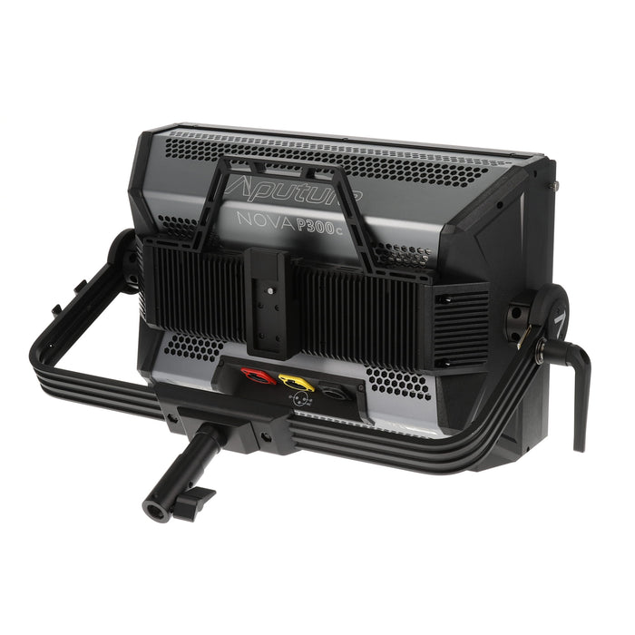 【中古品】Aputure APNova300kit NOVA P300c マルチカラーLED ハードケースキット