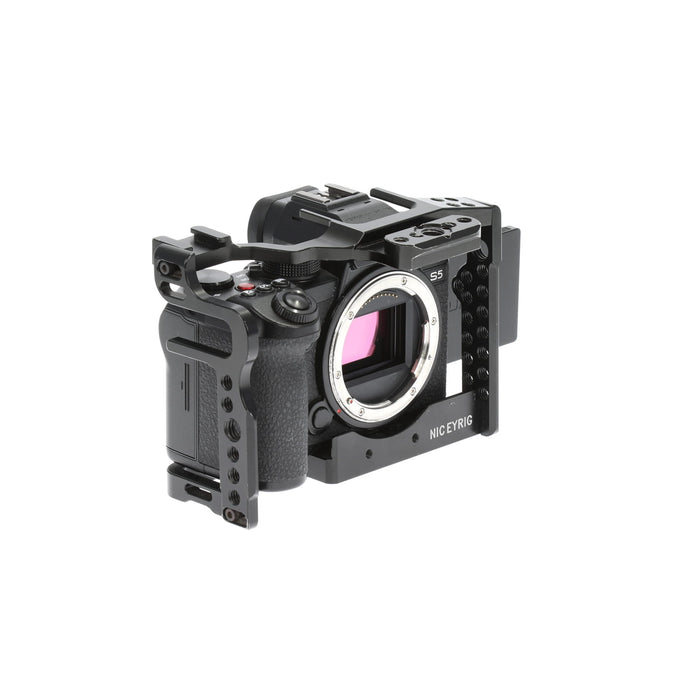 【中古品】Panasonic DC-S5-K デジタル一眼カメラ LUMIX S5(ボディのみ)