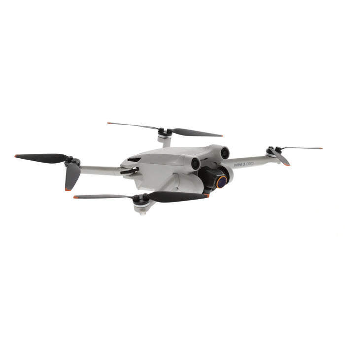 【中古品】DJI M16208 ＋ M16210 DJI Mini 3 Pro(DJI RC付属)(フライモアキット付属)[内蔵リモートID対応/事前登録無し]