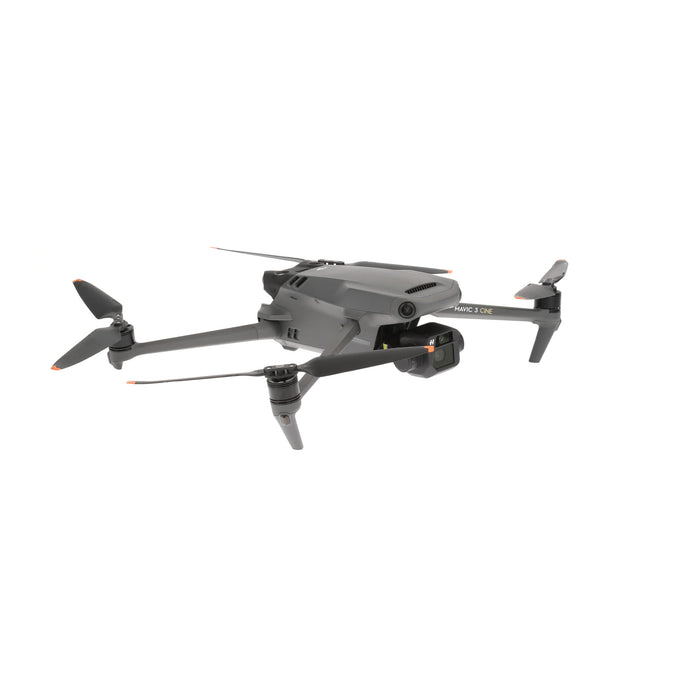 【決算セール2026】【中古品】DJI MA3CCC DJI Mavic 3 Cine Premium Combo(DJI RC Pro付属)[内蔵リモートID対応/事前登録無し]