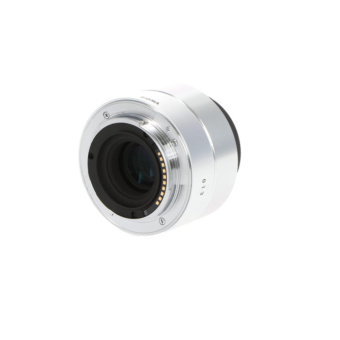 【中古品】Sigma 302658 30mm F1.4 DC DN | Contemporary(ソニー Eマウント)