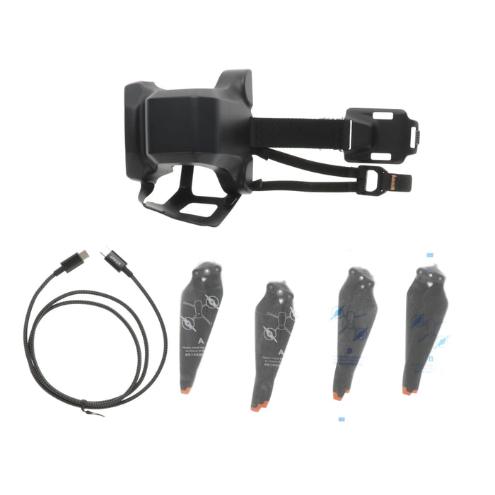 【中古品】DJI WM2626 DJI Mavic 3 Pro Cine Premium コンボ(DJI RC Pro付属)[内蔵リモートID対応/事前登録無し]