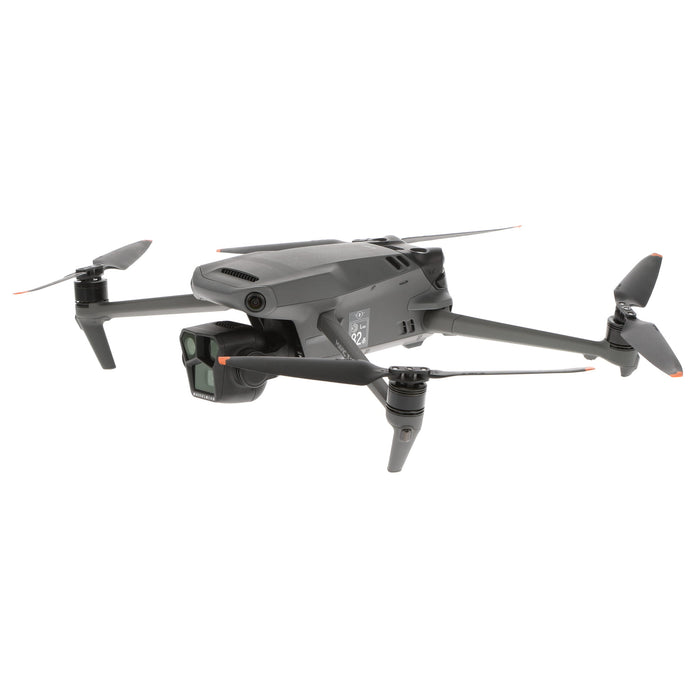【中古品】DJI WM2626 DJI Mavic 3 Pro Cine Premium コンボ(DJI RC Pro付属)[内蔵リモートID対応/事前登録無し]
