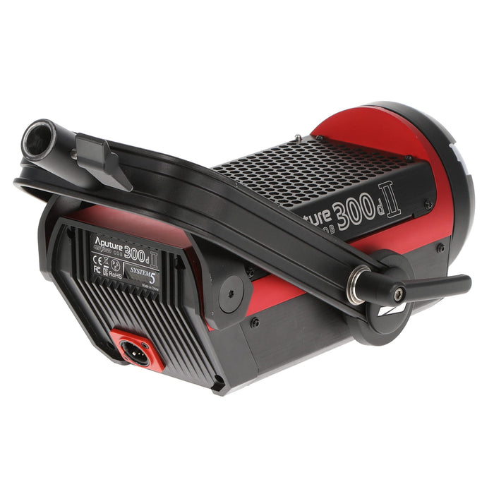 【中古品】Aputure APV0129A2F ライトストーム LS C300d II デイライト単色(5600K)