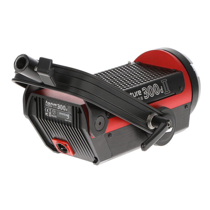 【中古品】Aputure APV0129A2F ライトストーム LS C300d II デイライト単色(5600K)