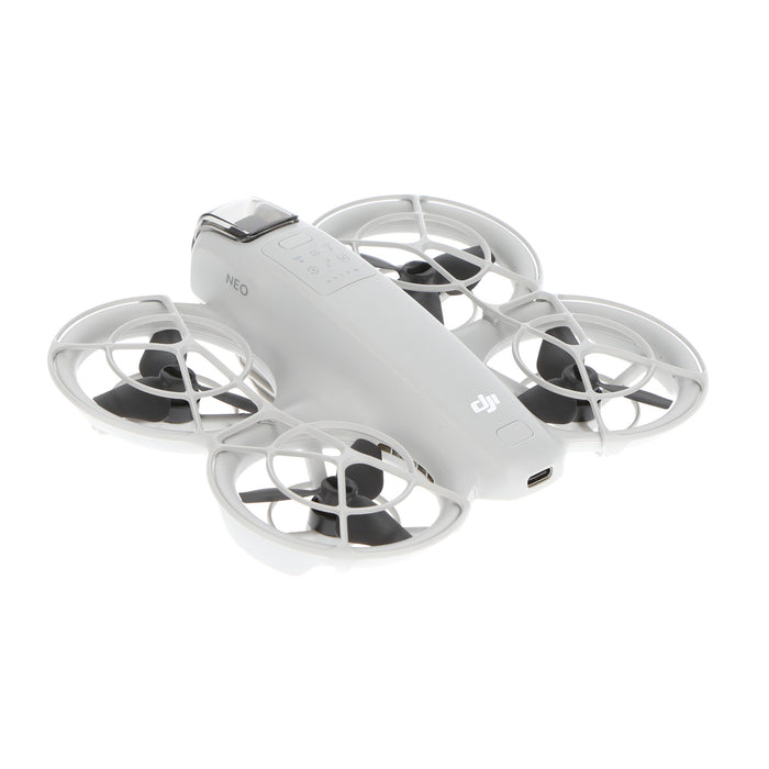 【決算セール2026】【中古品】DJI WB5212 DJI Neo Fly More コンボ[内蔵リモートID対応/事前登録無し]