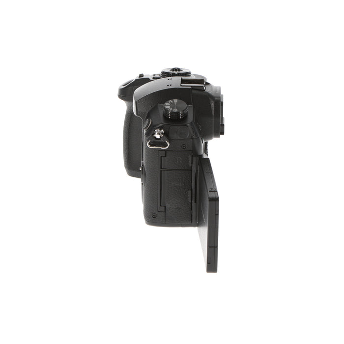 【中古品】Panasonic DC-GH5-K ミラーレス一眼カメラ GH5(ボディ)(ジャンク品)
